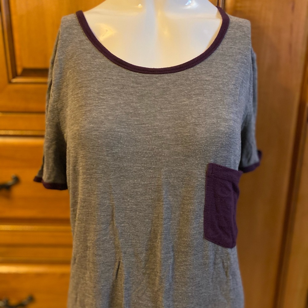 💰3 for $20 - T-Shirt